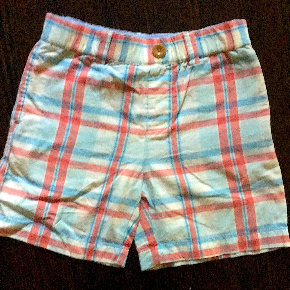 Vineyard vines shorts
